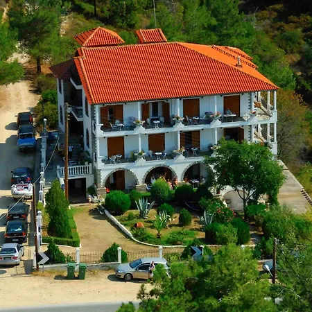 Pantheon Studios&apartments